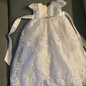 Elegant White Lace Baby Dress